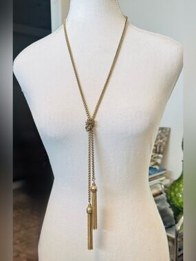 Lilly Pulitzer Belle Tassel Necklace in Gold Metallic